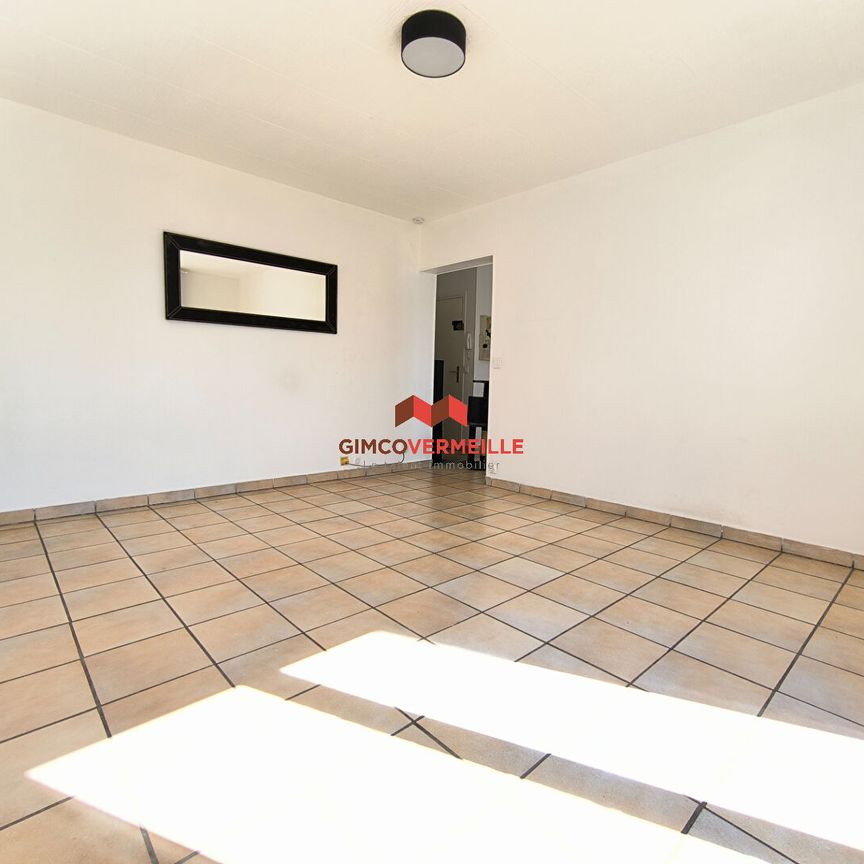 Appartement T2 de 46 m2 + Balcon + Parking extérieur - Photo 1