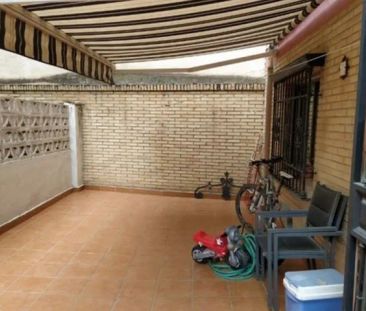 Piso en alquiler en Centro - Photo 2