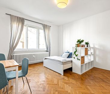 Pronájem bytu 1+kk • 32 m² bez realitkyBulharská, Praha - Vršovice - Photo 2