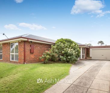 12 Glenbourne Road, Cranbourne, VIC 3977 - Photo 5