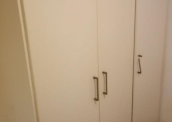 Quarto so para senhoras 5 minutos estacao Amadora