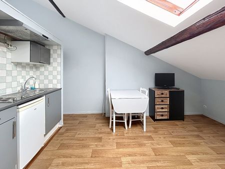 Appartement à louer - REIMS- AVENUE DE LAON - Photo 2