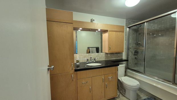 For Lease - 10 Yonge Street Unit# 2807, Toronto, Ontario - Photo 1