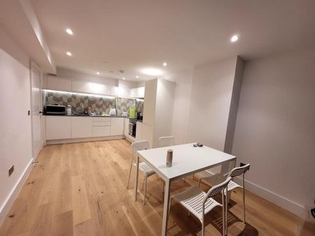Russell House, Russell Mews, Brighton - Photo 3