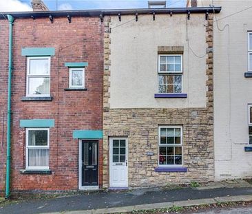 2 bedroom Terraced House to rent - Photo 1