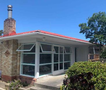 Tidy 3 bedroom home in a Handy Location - Photo 2