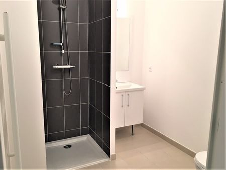 Location Appartement 2 pièces 39m² NANTES 44000 - Photo 4
