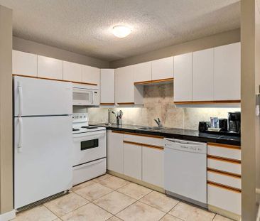 Classic Suite - 1 Bedroom - Photo 3