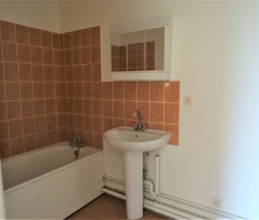 Location Appartement 2 pièces 40m² ORLEANS 45000 - Photo 3