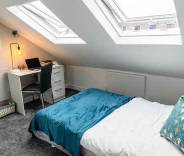 1 bedroom in a house share to rent - Photo 4