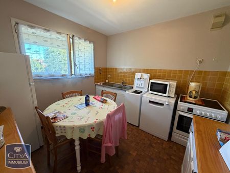 Location Appartement 3 pièces 65m² CHATEAUROUX 36000 - Photo 4