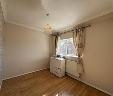 3 Bedroom House To Let - Photo 4