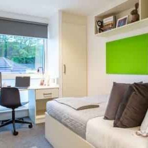 Standard Ensuite - Photo 1