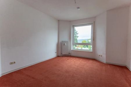 Schöne ca. 135 m² große 4-Zimmer-Maisonettewohnung mit Dachatelier und Westloggia in Garenfeld! - Photo 2