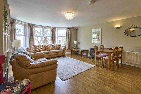 Apt 16, Church Court, Church Road, Holywood, BT18 9FP - Photo 2