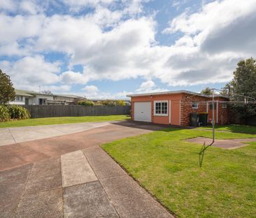 Charming Family Home in the Heart of Devonport. - Photo 5