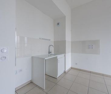 location Appartement T2 DE 49.6m² À LYON - Photo 5