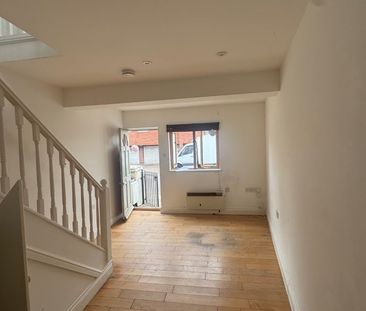 Studio Flat, Brunswick Avenue, N11 - Photo 4