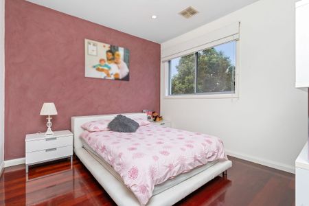 5 Shearwater Crescent, Maribyrnong. - Photo 5