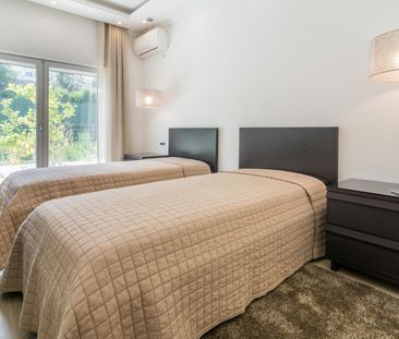 MORADIA T4 DUPLEX EM CONDOMÍNIO NO CENTRO DO ESTORIL - Photo 5