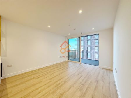 Waterview House, 12 Quay Walk, Wembley HA0 - Photo 3