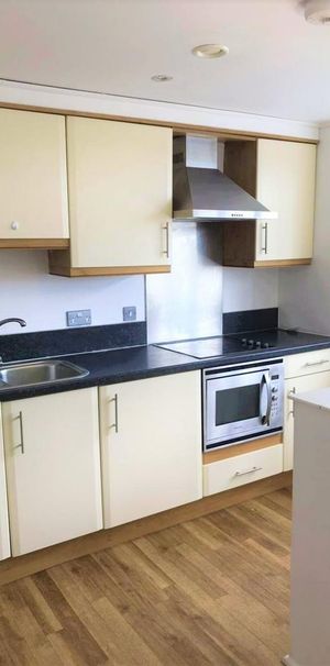 Studio to rent - Photo 1