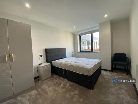 1 bedroom flat to rent - Photo 5