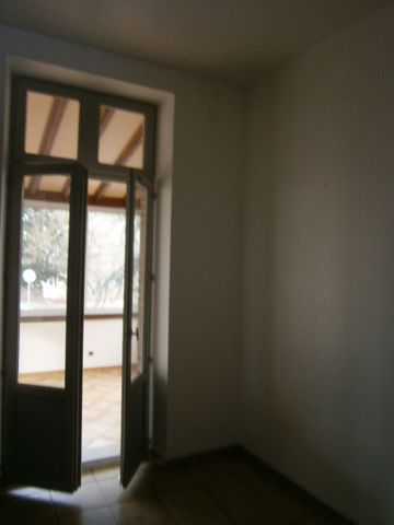 Jolie maison avec terrasse centre ville AUTUN - Photo 3