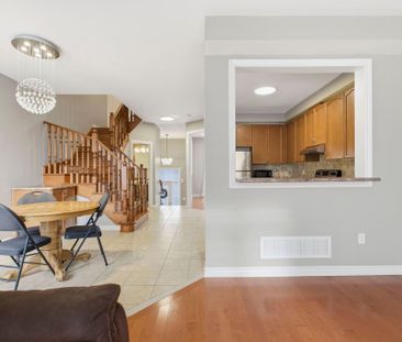 For Lease - 11 Mccartney Street, Toronto, Ontario - Photo 3