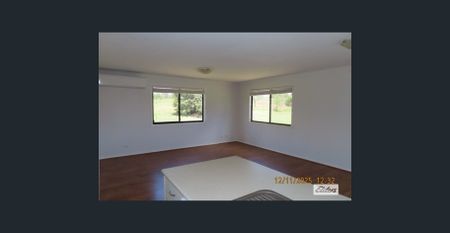 HANDY TO HIGHWAY - Photo 2