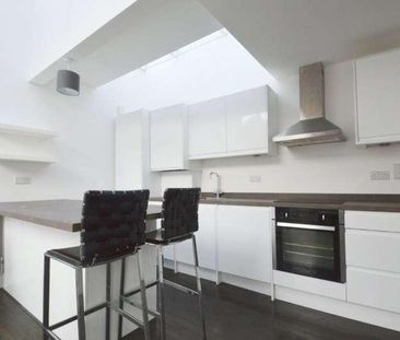 Woodside Mews, Hermitage Lane, London, SE25 - Photo 4