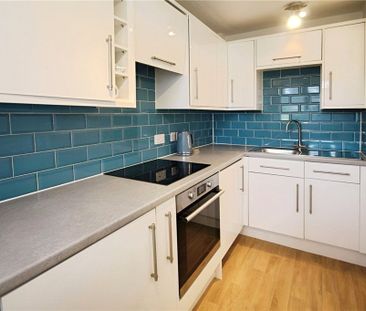 Hazelbank Road, Chertsey, Surrey, KT16 8PB - Photo 4