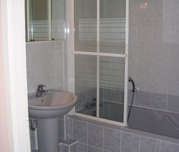 Location Appartement 1 pièce 26m² SARREGUEMINES 57200 - Photo 2