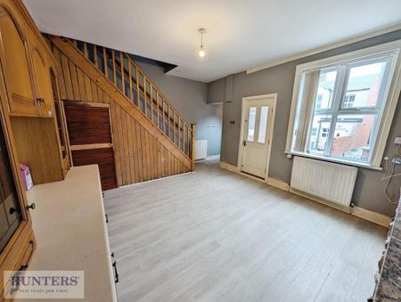 3 bedroom terraced house to rent - Photo 3