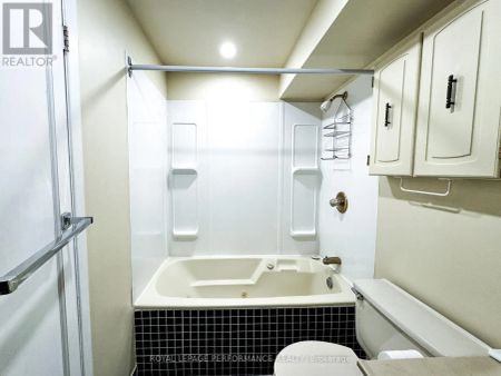 3 - 144 KEEFER STREET - Photo 5