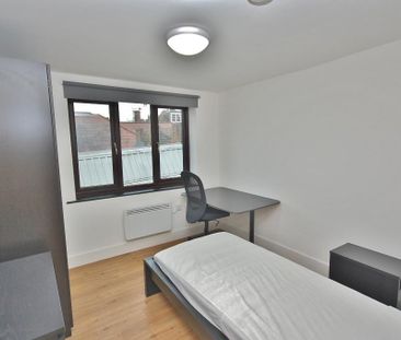 6 bedroom flat to rent - Photo 5