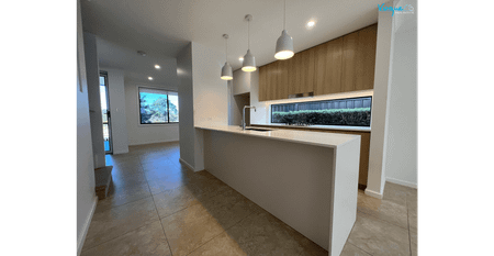 Stylish Near-New Home Offering Comfort, Space & Convenience - Photo 5