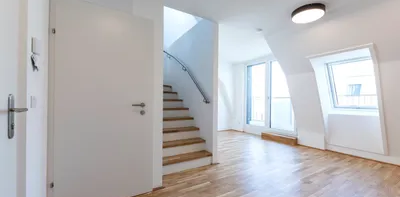 Ab 1.10. Top-Lage Kagran: Attraktive 3-Zimmer-Maisonette mit Balkon und Terrasse - Photo 2