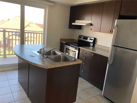 For Lease - 5605 Oscar Peterson Boulevard Unit# 6, Mississauga, Ontario - Photo 3