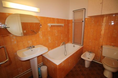 Location Appartement 2 pièces 44m² BAYONNE 64100 - Photo 5