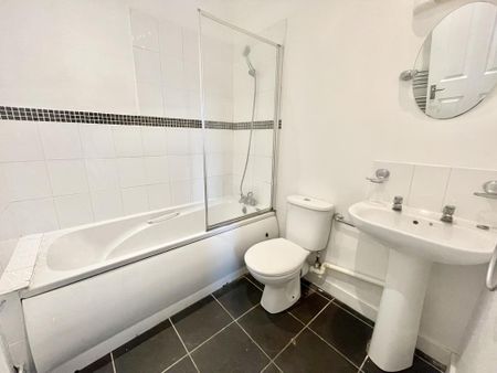 2 bedroom flat to rent - Photo 4