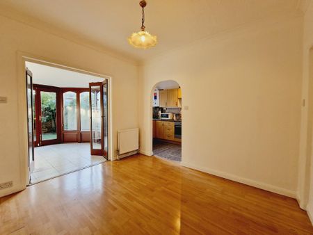 3 bedroom semi-detached house to rent - Photo 3