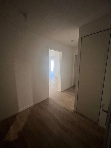 location Appartement T3 DE 68.5m² À BOBIGNY - Photo 3