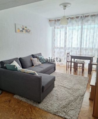 Alquiler de piso en Inmobiliaria - Barreda - Foto 1