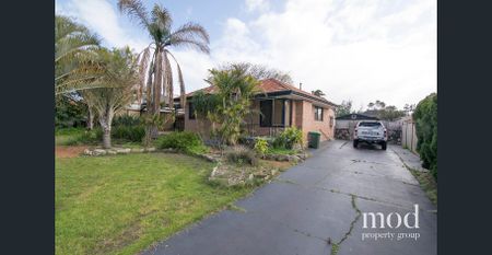 COOLBELLUP HOME IN EXCELLENT LOCATION - Photo 2