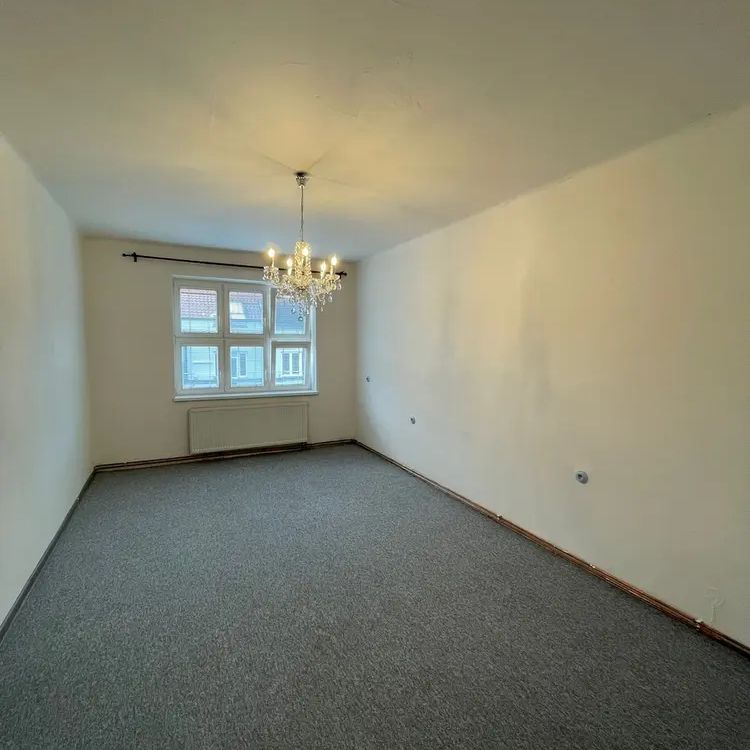 Pronájem moderního bytu 3+1 s lodžií • Pardubice, nám. Čs. legií 1114 - Photo 1
