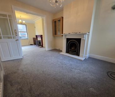 3 bedroom terraced house to rent - Photo 6