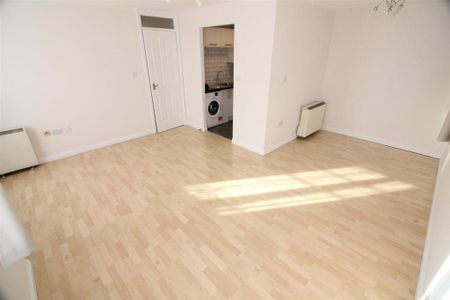 2 bedroom house to rent - Photo 2