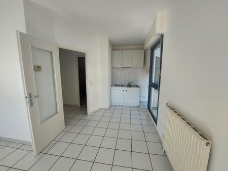 : Appartement 32.0 m² à ST ETIENNE - Photo 4