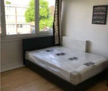 Room in a Shared Flat, Danebury Avenue, SW15 - Photo 1
